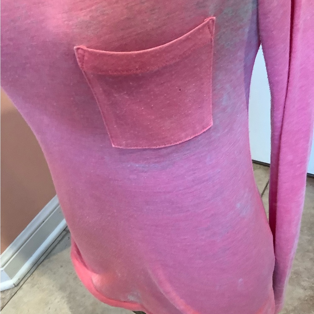 Lightweight Tee - Picture 3 of 6